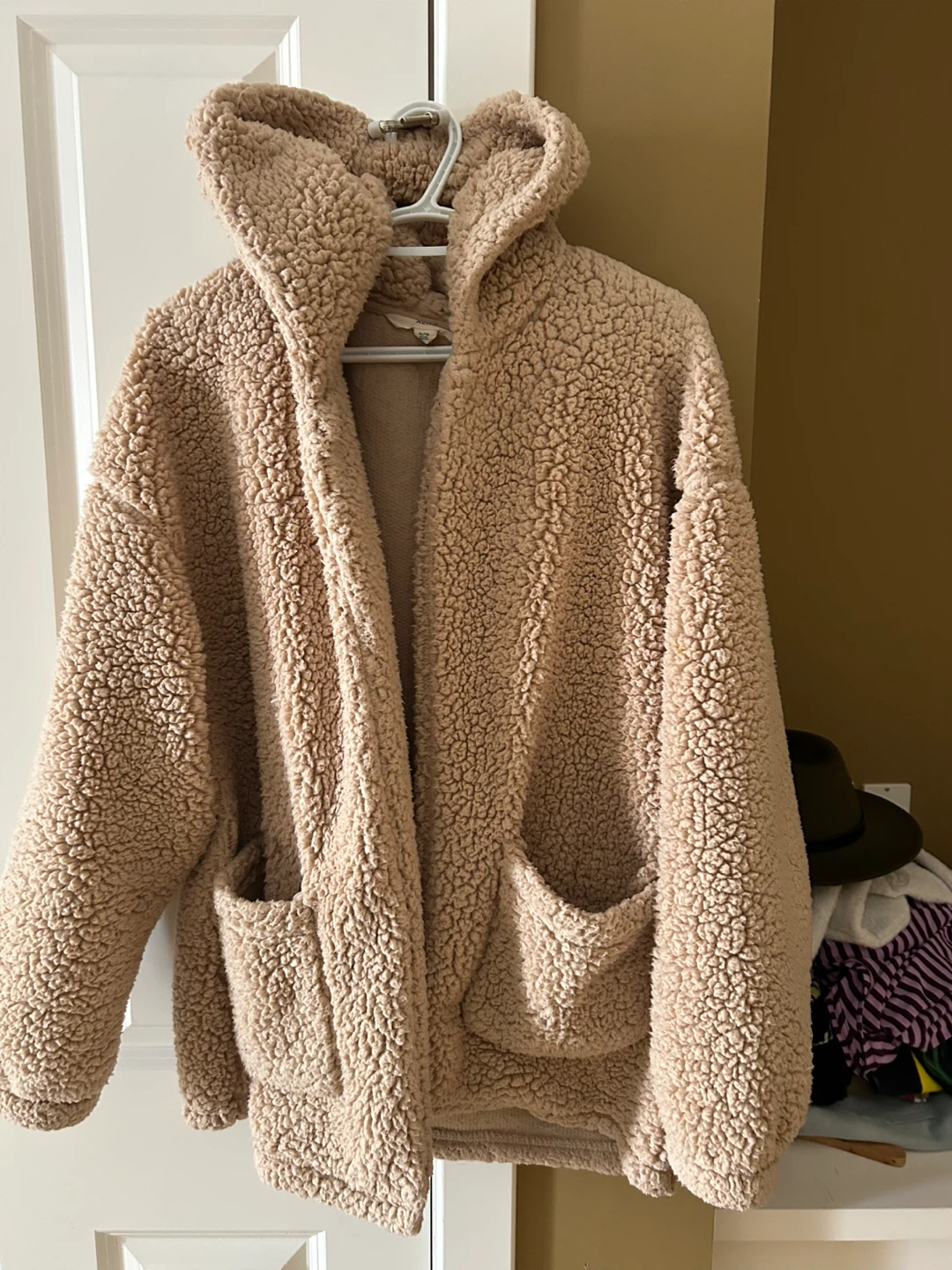 AEO Sherpa Fleece Hoodie Jacket