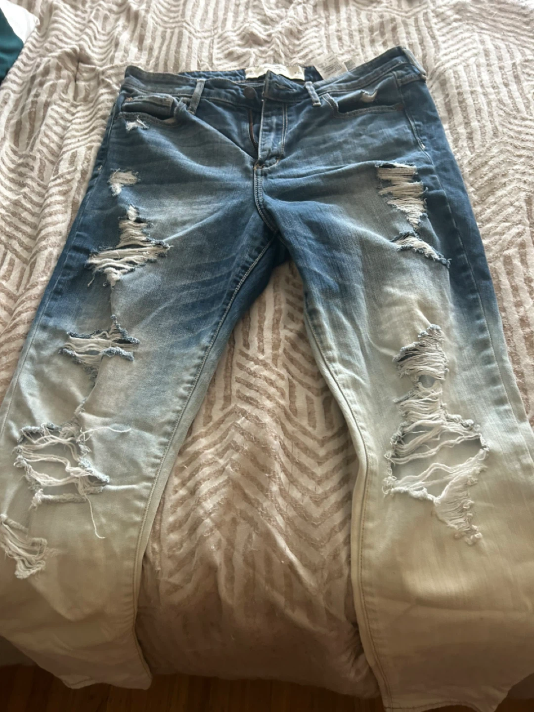 Abercrombie & Fitch Distressed Jeans Size 8 W29 - photo 2