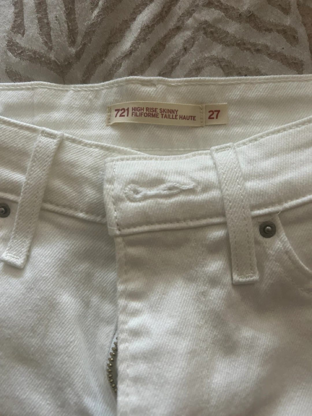 Levi’s ALL WHITE  high rise skinny jeans - photo 3