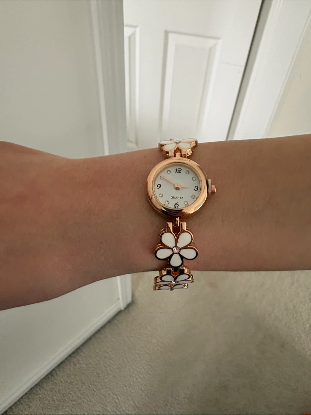 Elegant Rose Gold Floral Women’s Watch (No Box) - photo 2