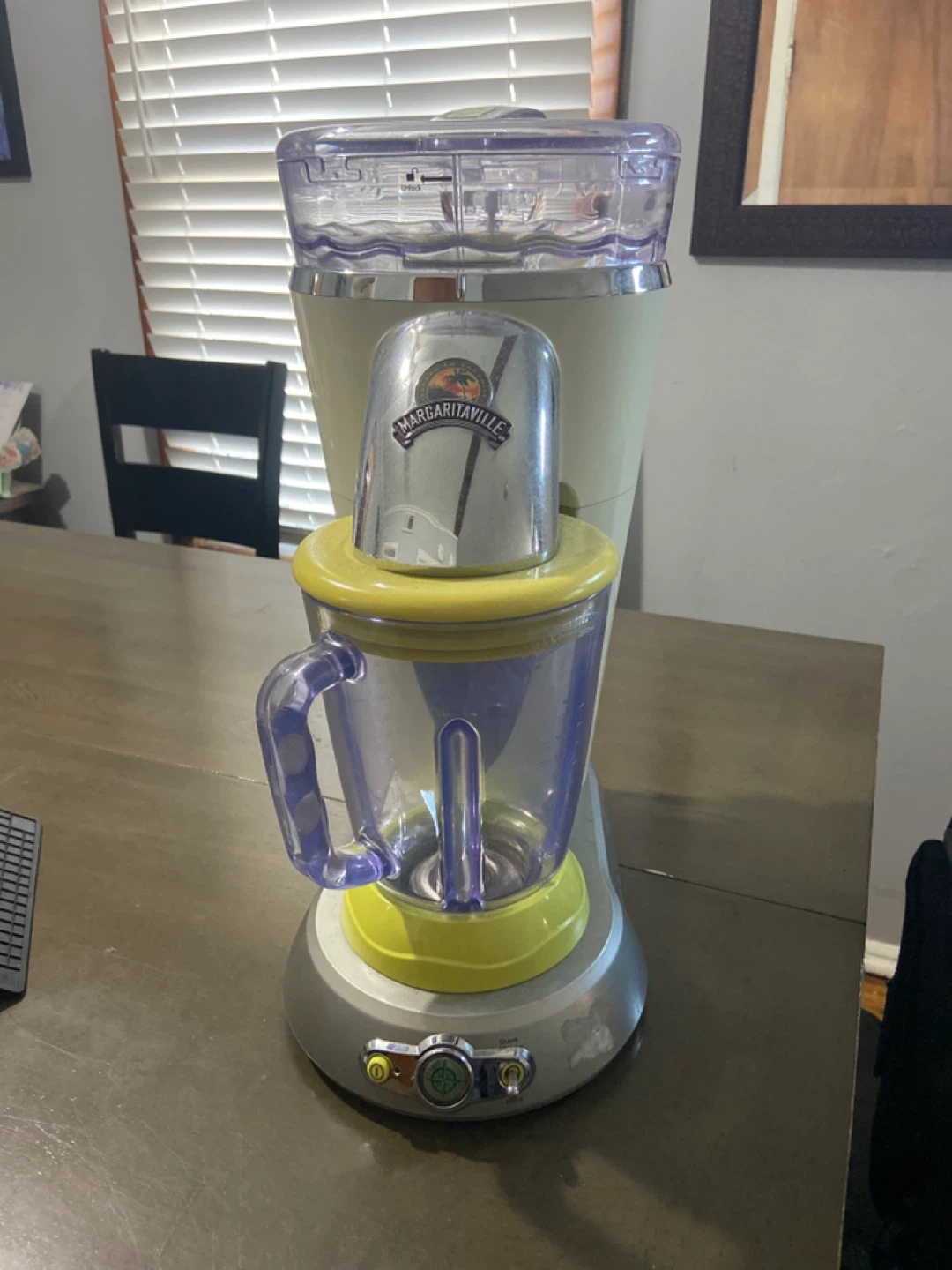 Margaritaville Bahamas Frozen Concoction Maker 36oz Capacity