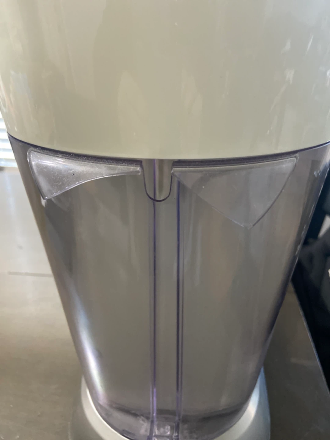 Margaritaville Bahamas Frozen Concoction Maker 36oz Capacity - photo 5