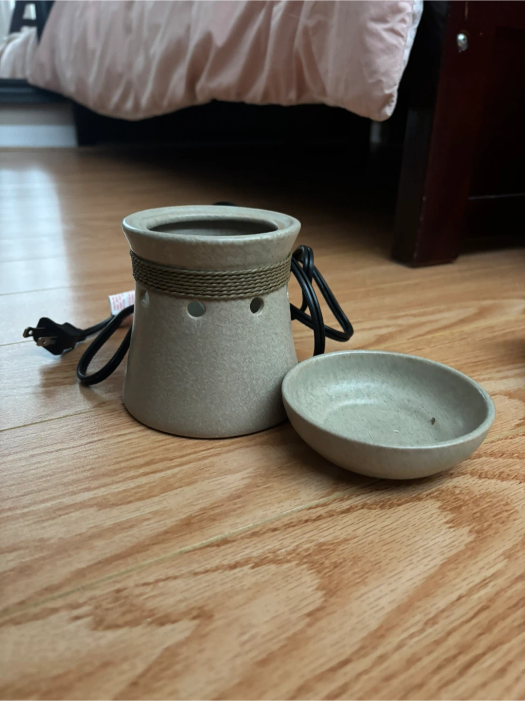 Scentsy Hatteras Wax Warmer - photo 4