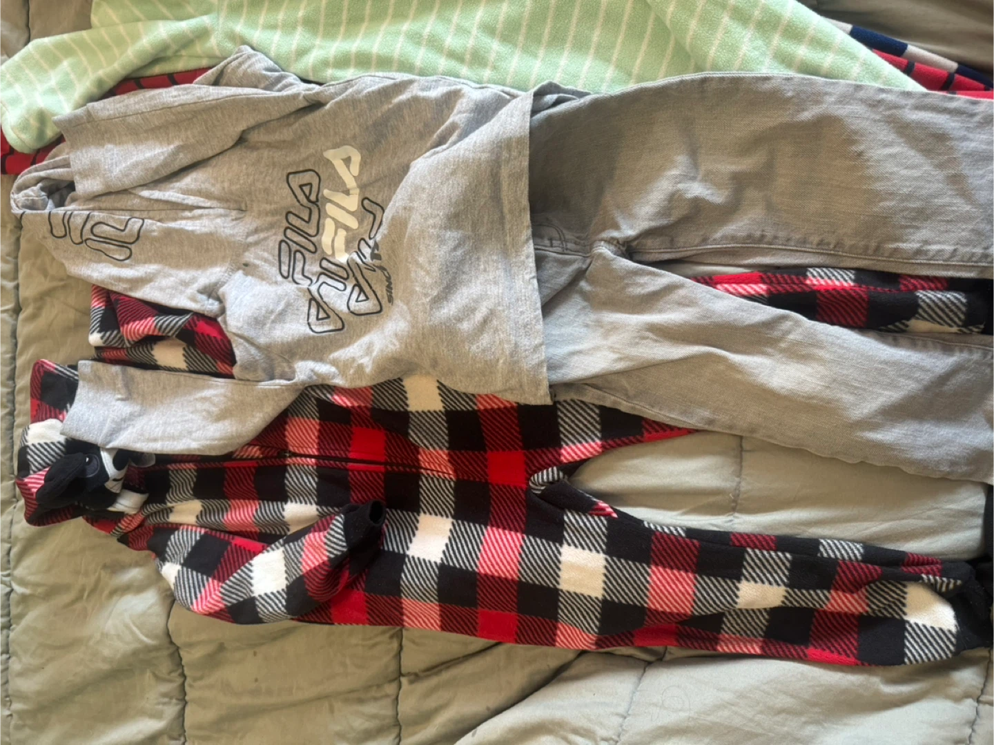 Boys size Toddler 4/5 bundle - photo 3