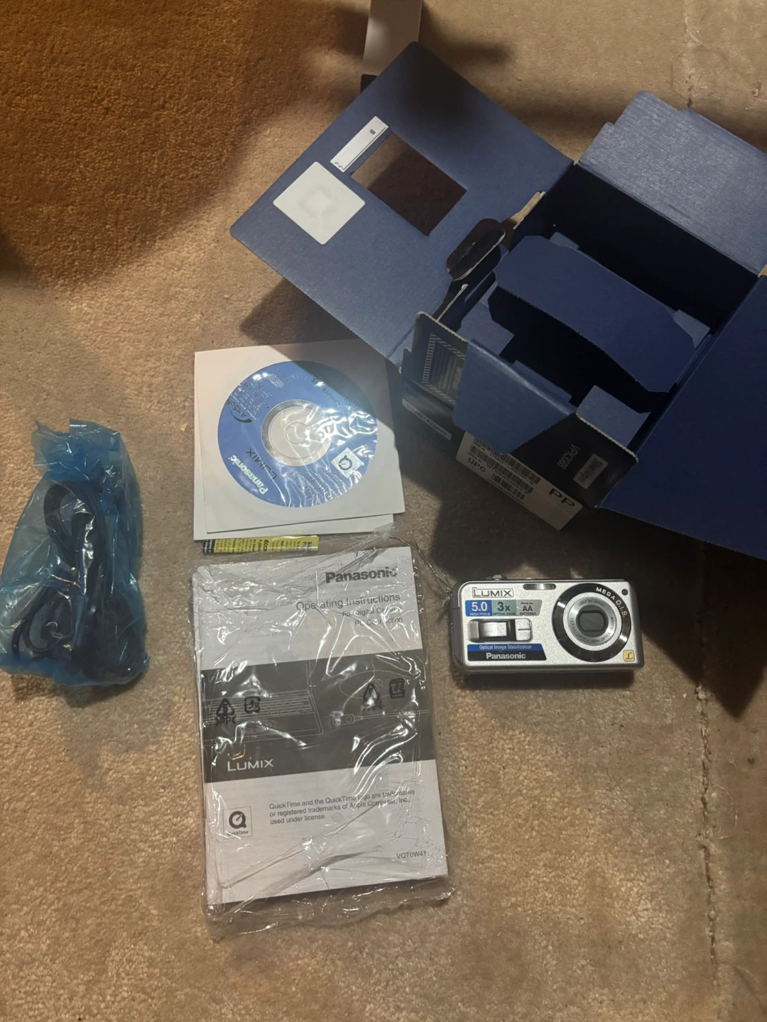 Panasonic Lumix DMC-LS2 Digital Camera - photo 2