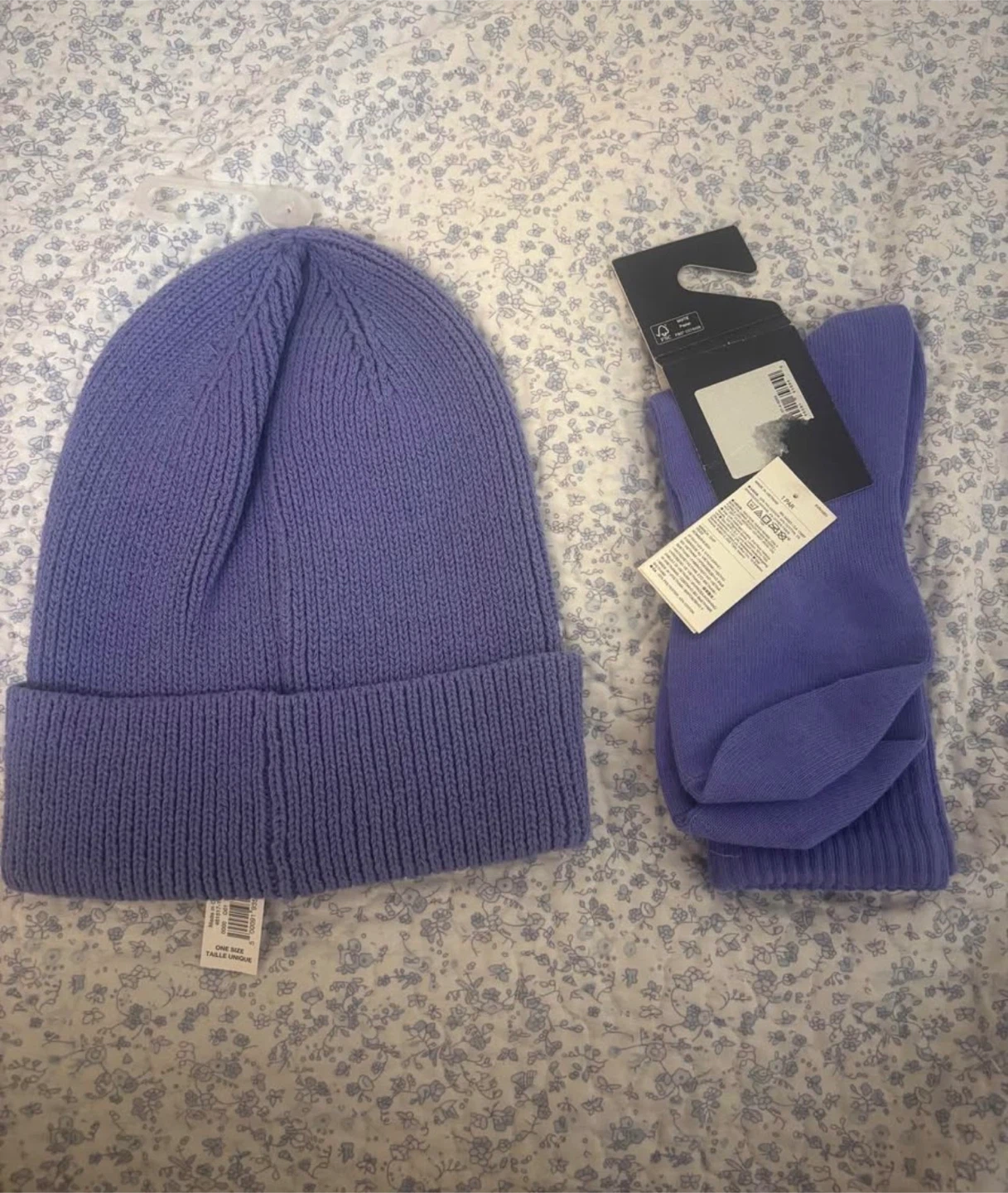 Gap Hat and Socks Set - photo 2
