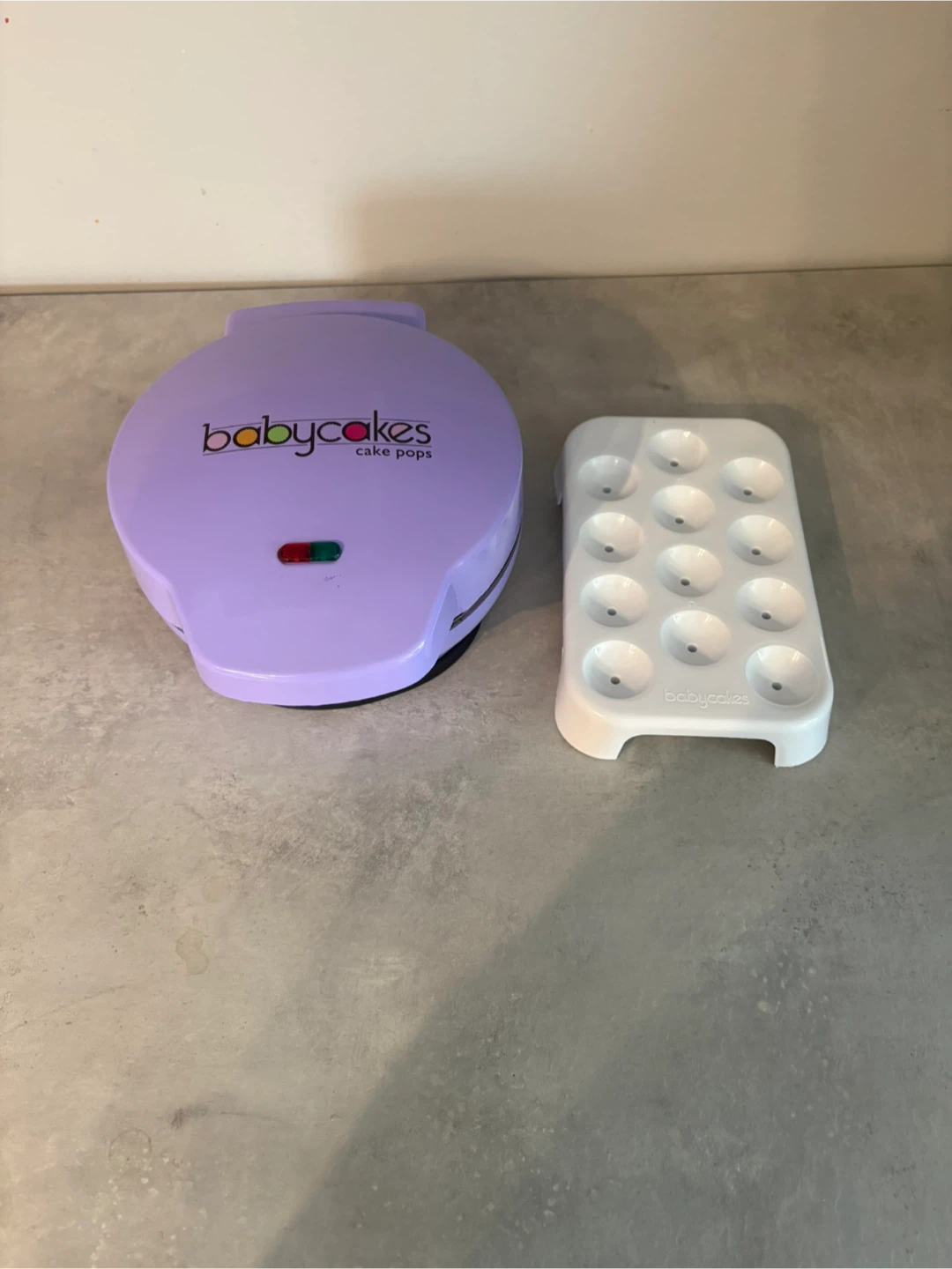 Babycakes Cake Pops Maker - Purple