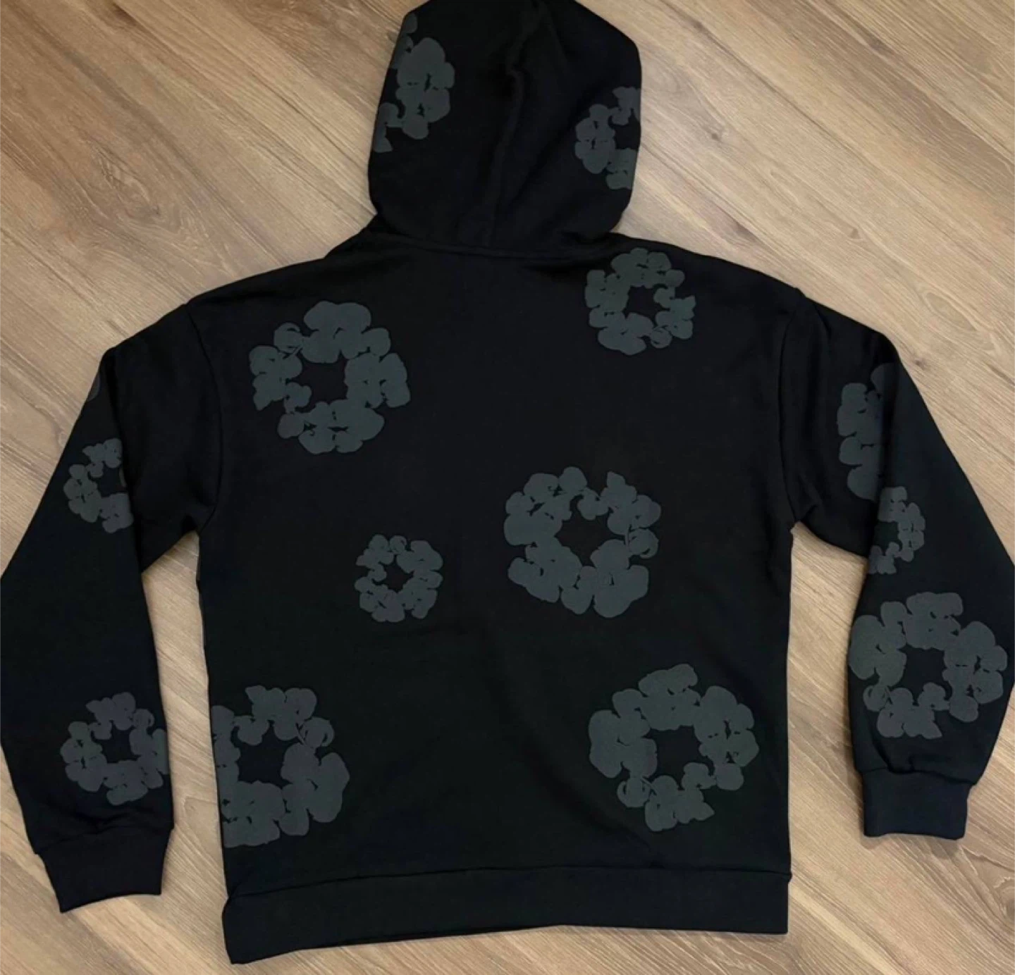 Denim Tears Black Cotton Wreath Hoodie - All Sizes - photo 2