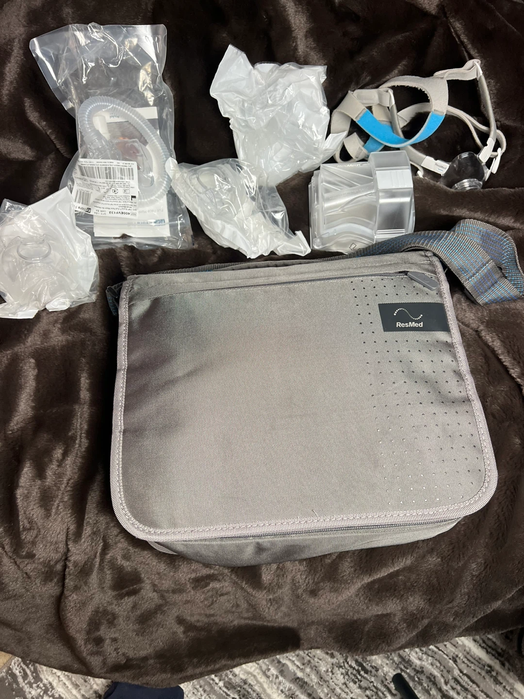 ResMed AirCurve 10 CPAP Machine with Full Face Mask - photo 3