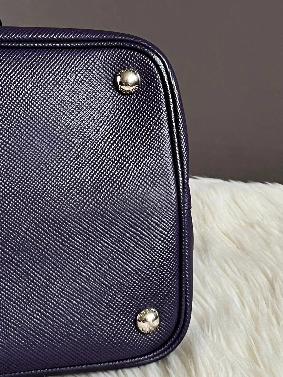 FOR SALE ✨ Pre-Loved Prada Saffiano Lux Double Turn-Lock Satchel - photo 5