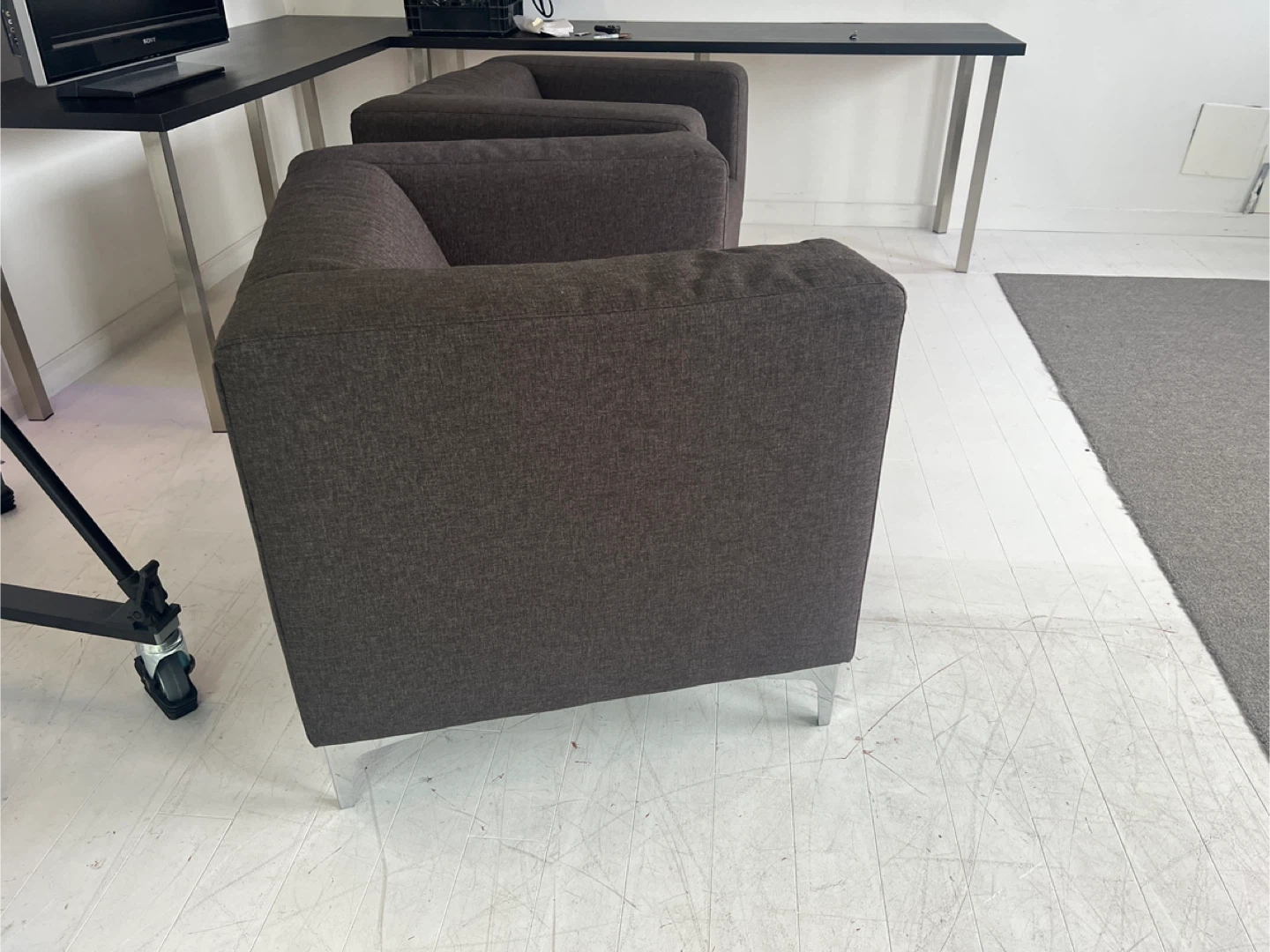 Modern Dark Grey Armchairs (Set of 2) - photo 4