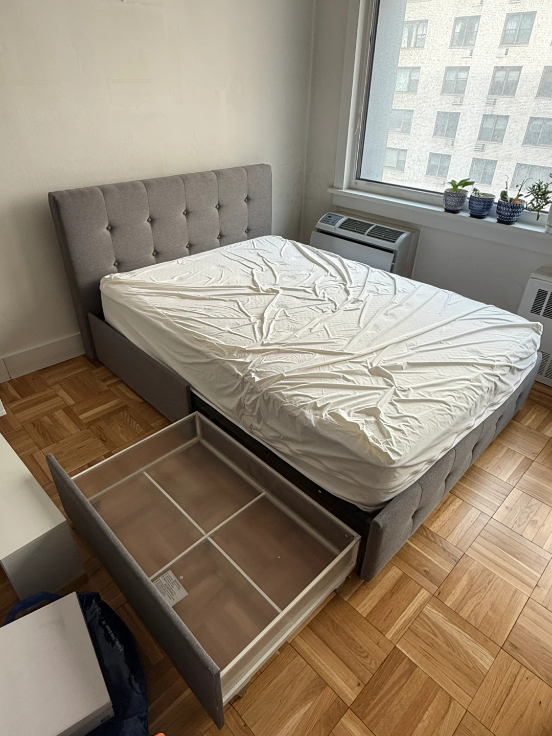 Full Bed - Frame w Storage & Mattress w Mattress Protector