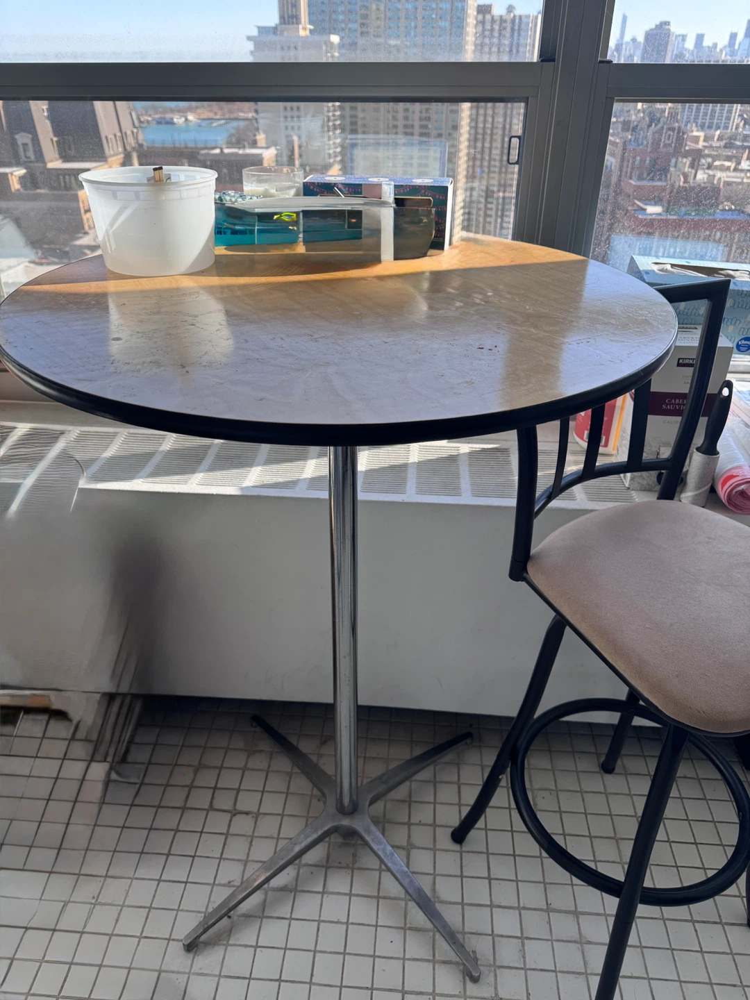 Round Pub Table