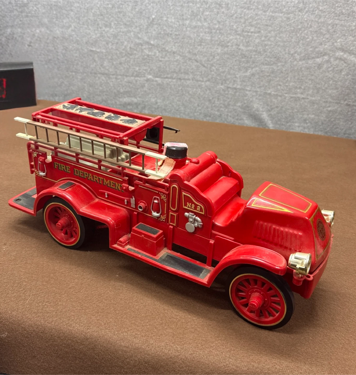 Jim Beam 1917 Mack Bulldog Fire Truck Decanter Vintage Red Empty