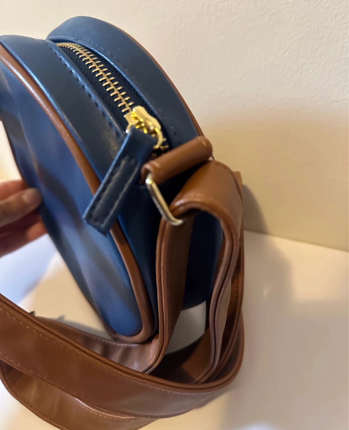 Captain Marvel Crossbody Bag - photo 5