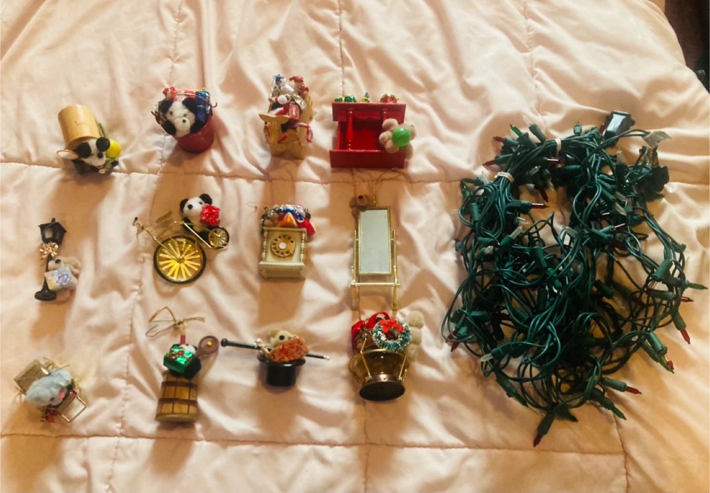 Christmas light with 12 Ornament