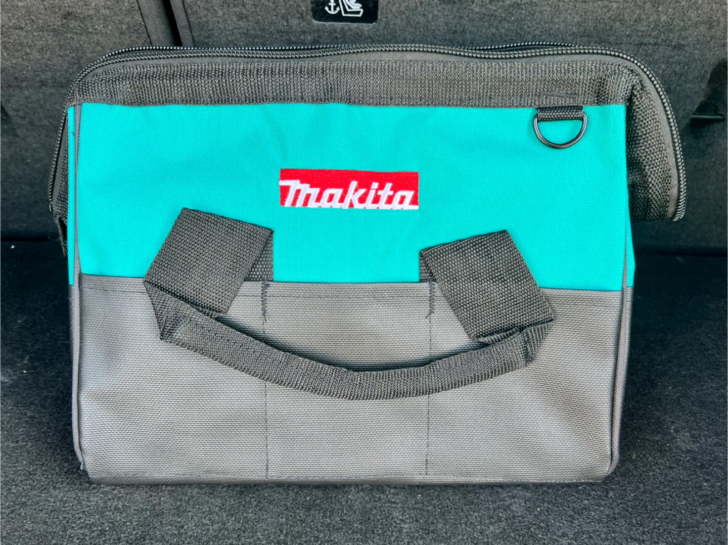 Makita 14-inch Contractor Tool Bag