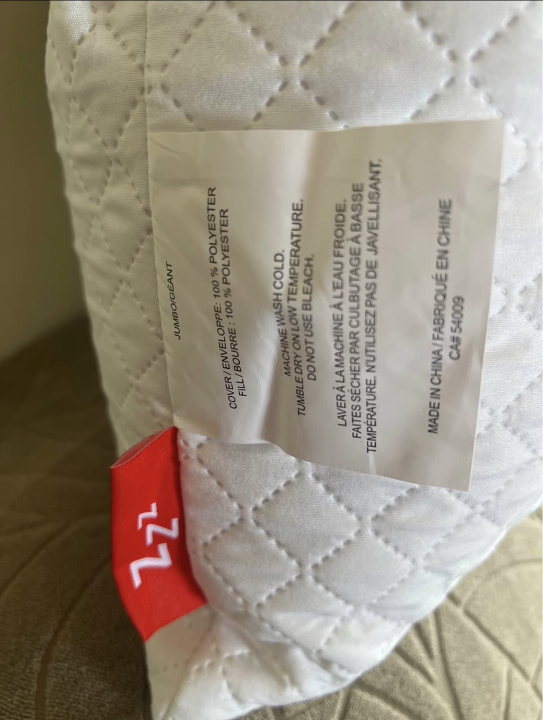 New-JUMBO/GEANT Pillow - White Quilted Polyester - photo 2