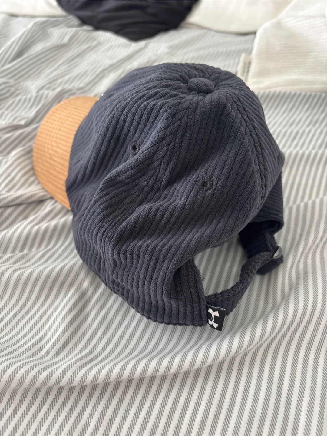Moving Sale ! Under Armour - Cute Ribbed Cap - photo 2