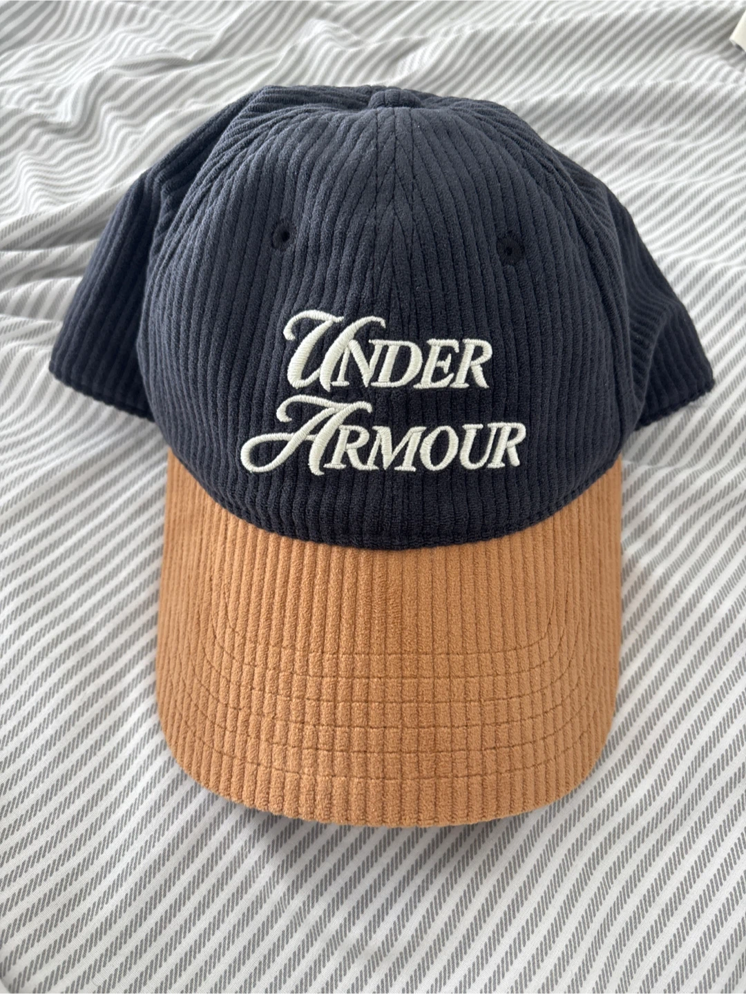 Moving Sale ! Under Armour - Cute Ribbed Cap