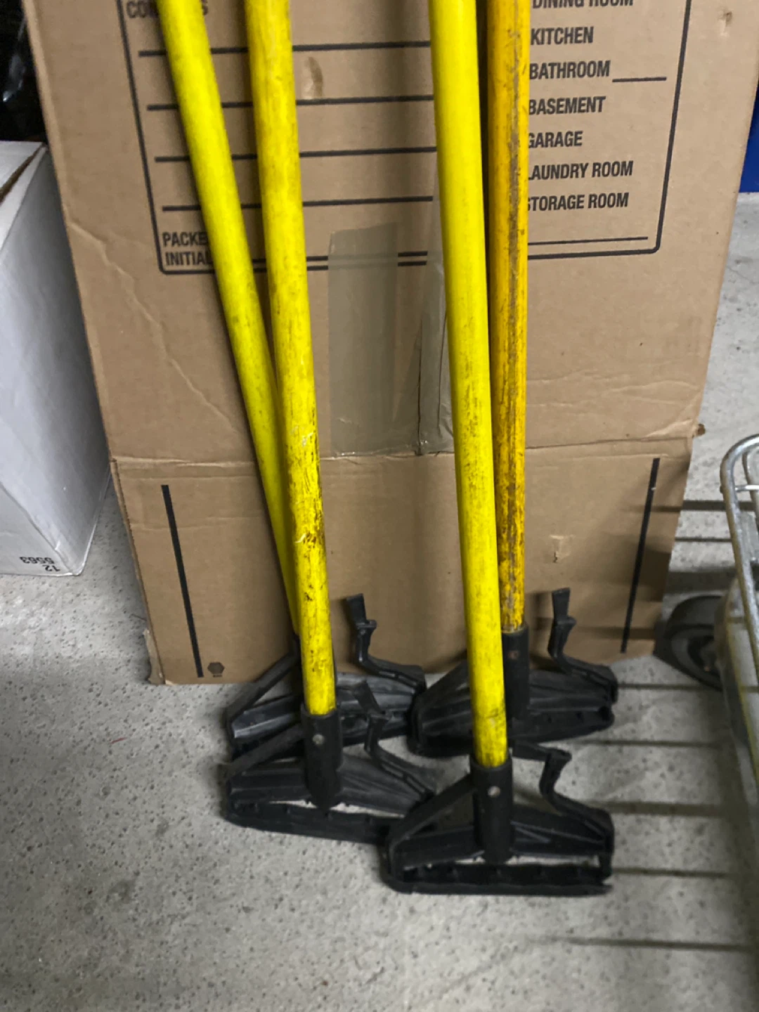 Mop handles X 4