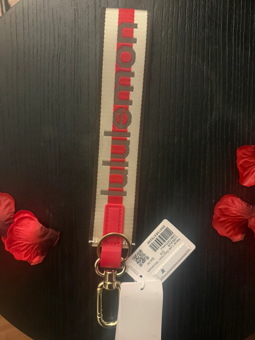 Lululemon Never Lost Keychain - photo 4