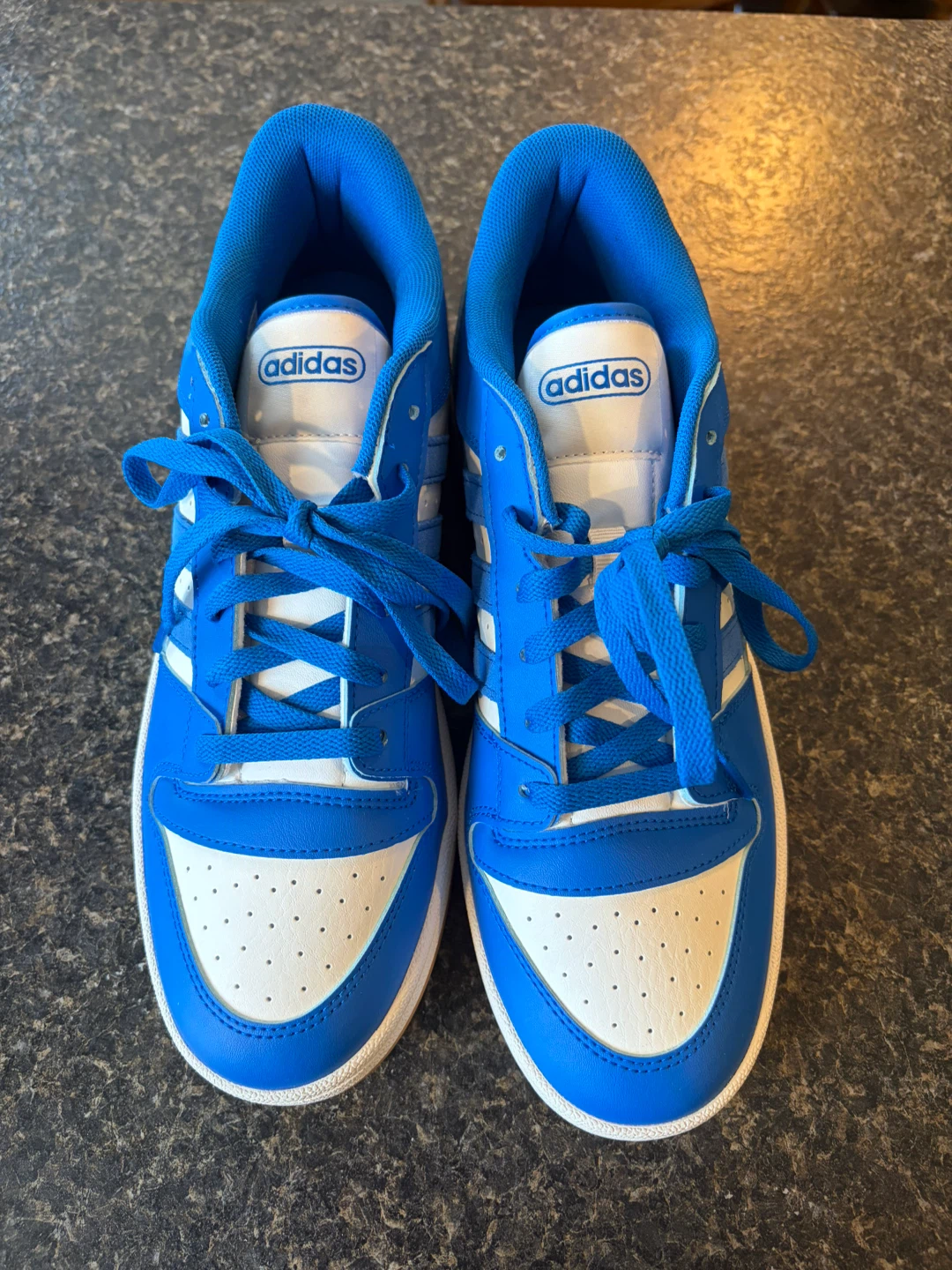 Size 10 new men’s Adidas shoes