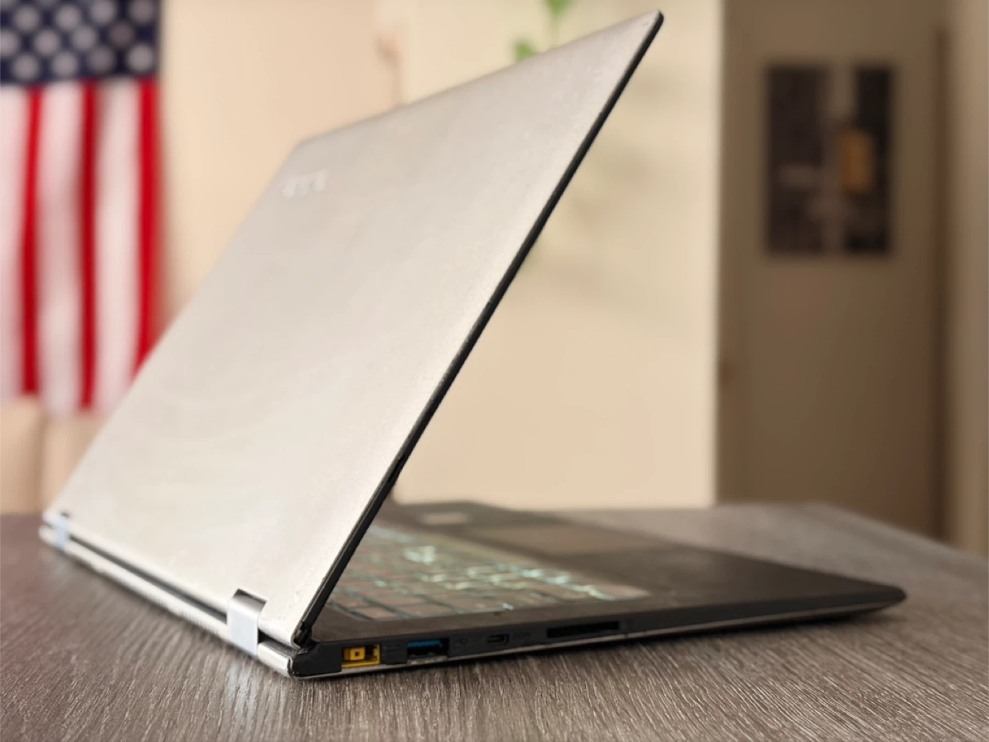 Lenovo Flex 4 2-in-1 Laptop — Intel i7 / 8GB RAM / 256GB SSD - photo 5