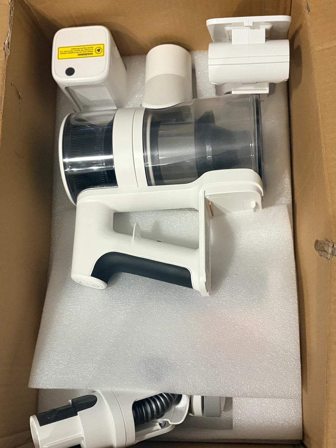 Cordless Vacuum Cleaner Model P11 - photo 4