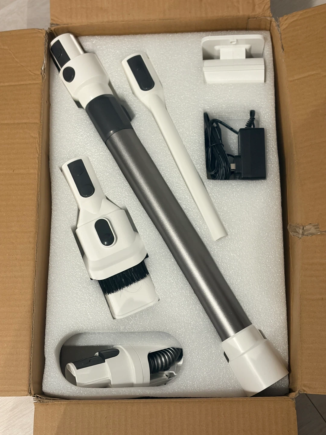 Cordless Vacuum Cleaner Model P11