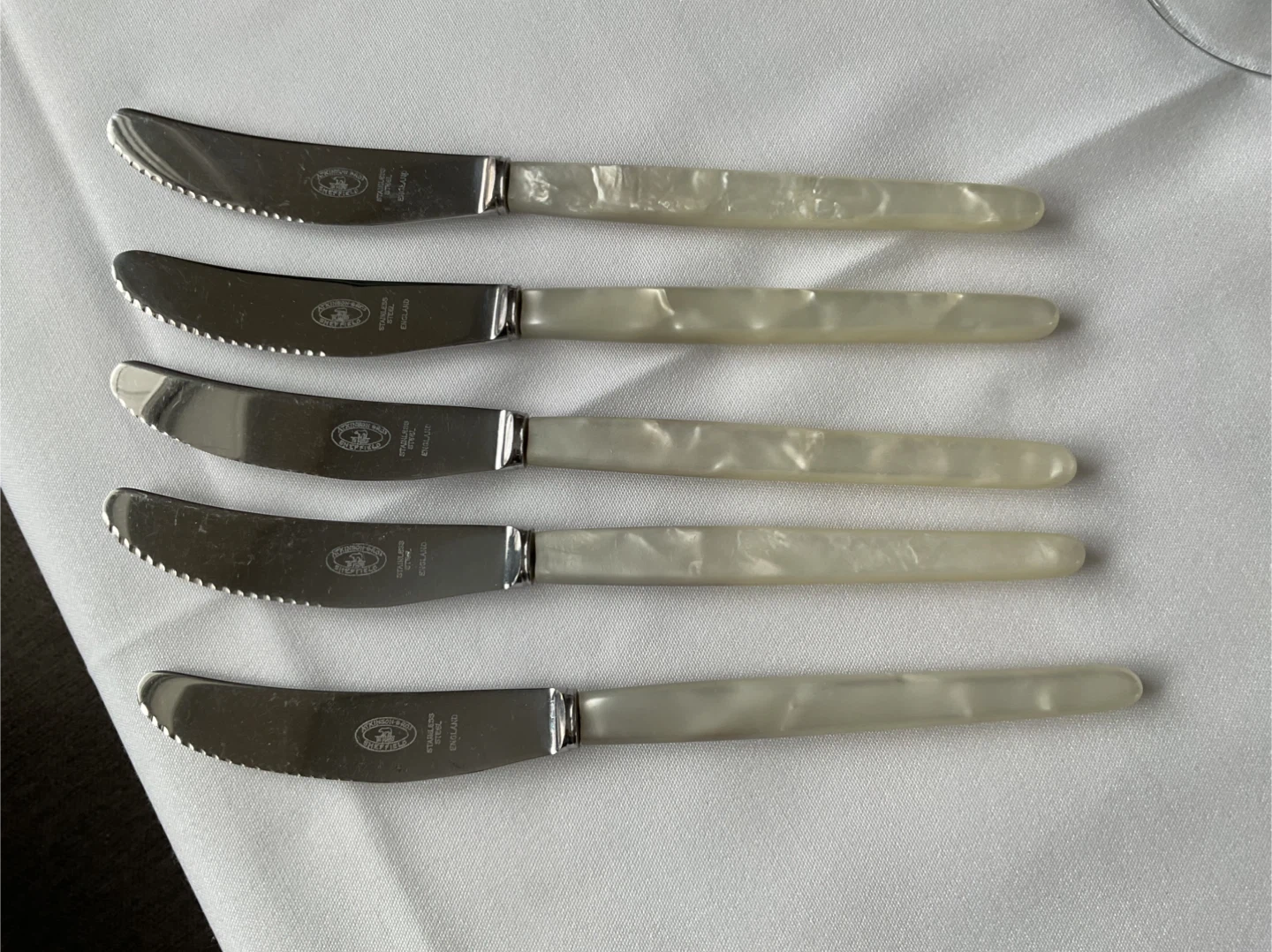Set of 5 Butter Knives with Mother of Pearl Handles