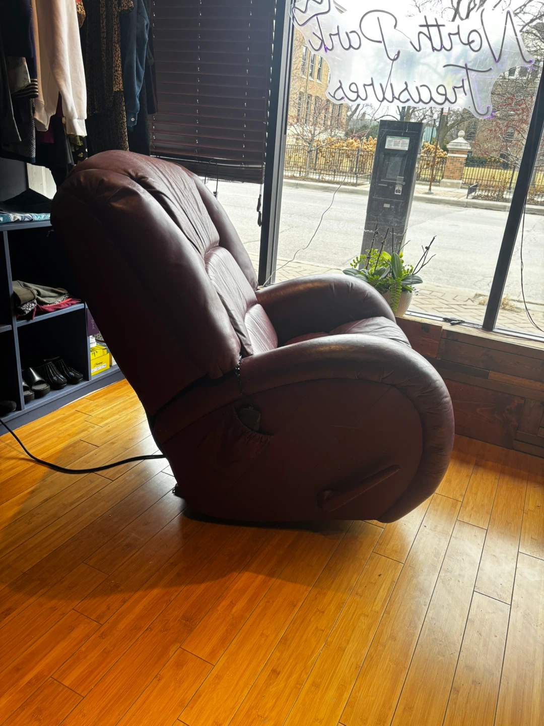 Burgundy Recliner Chair - photo 5