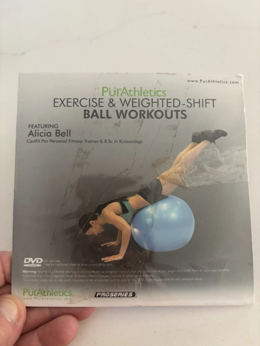 FREE WITH ANY PURCHASE Golds  Gym Body Ball & DVD - photo 4