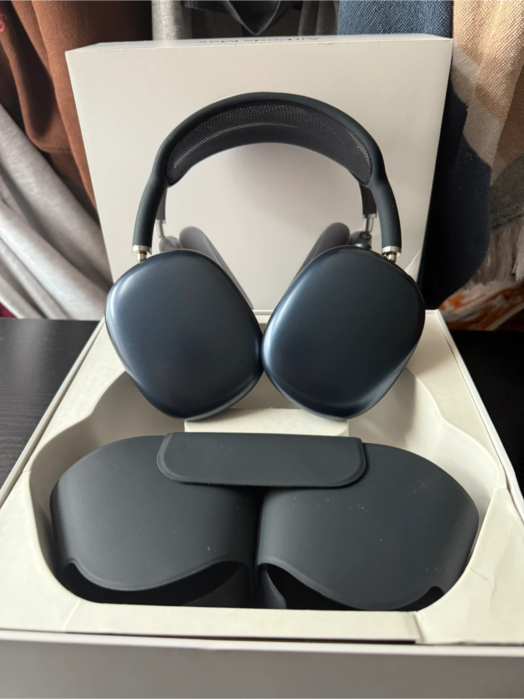 Apple AirPods Max Headphones - photo 3