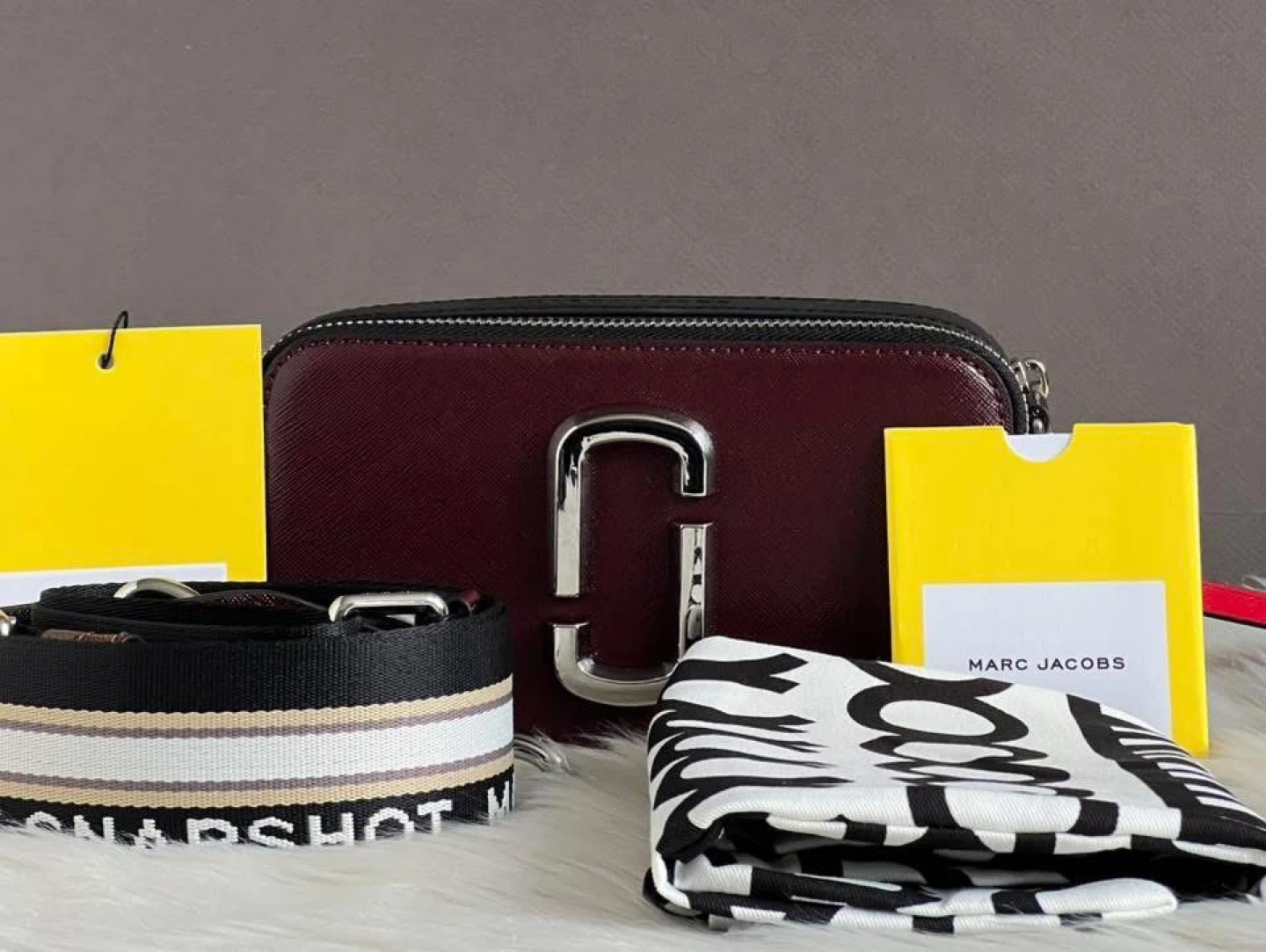 FOR SALE ✨ Brand new Marc Jacobs The Snapshot
