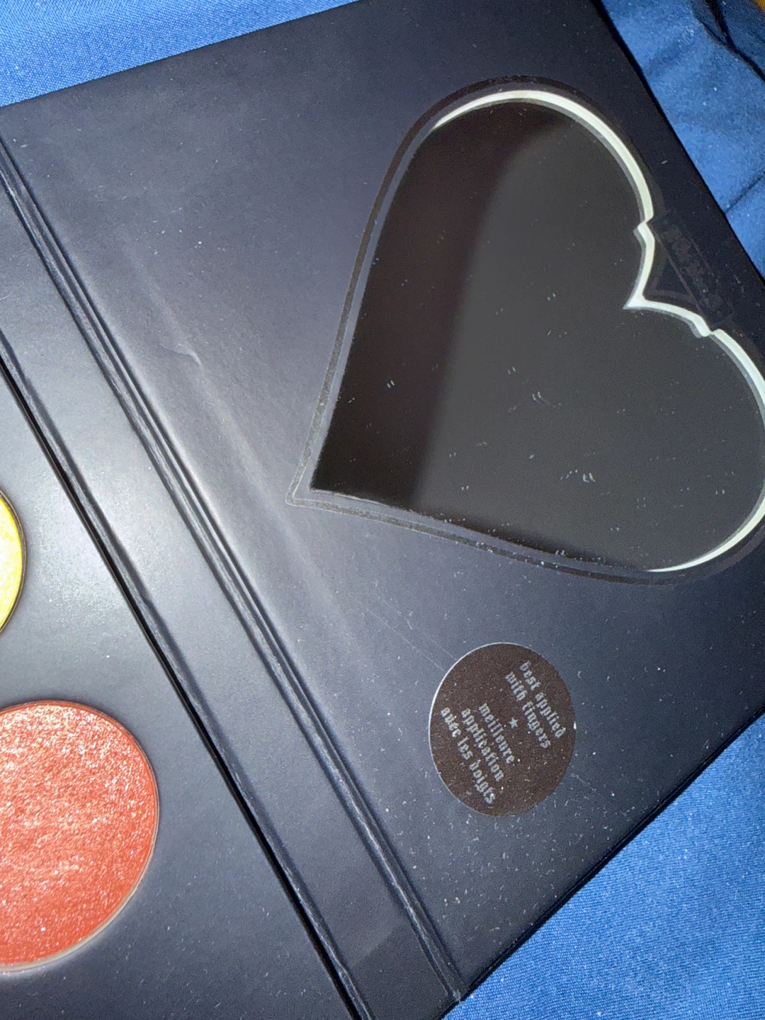 Kat Von D Limited-edition Vegan Love Eyeshadow Palette - photo 3
