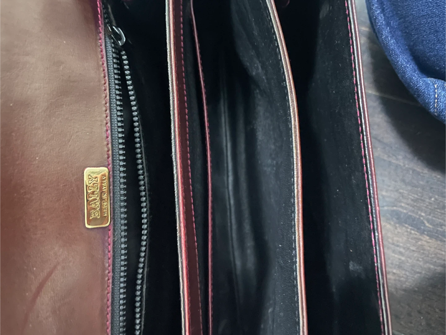 Bally Leather Handbag - Burgundy - photo 5