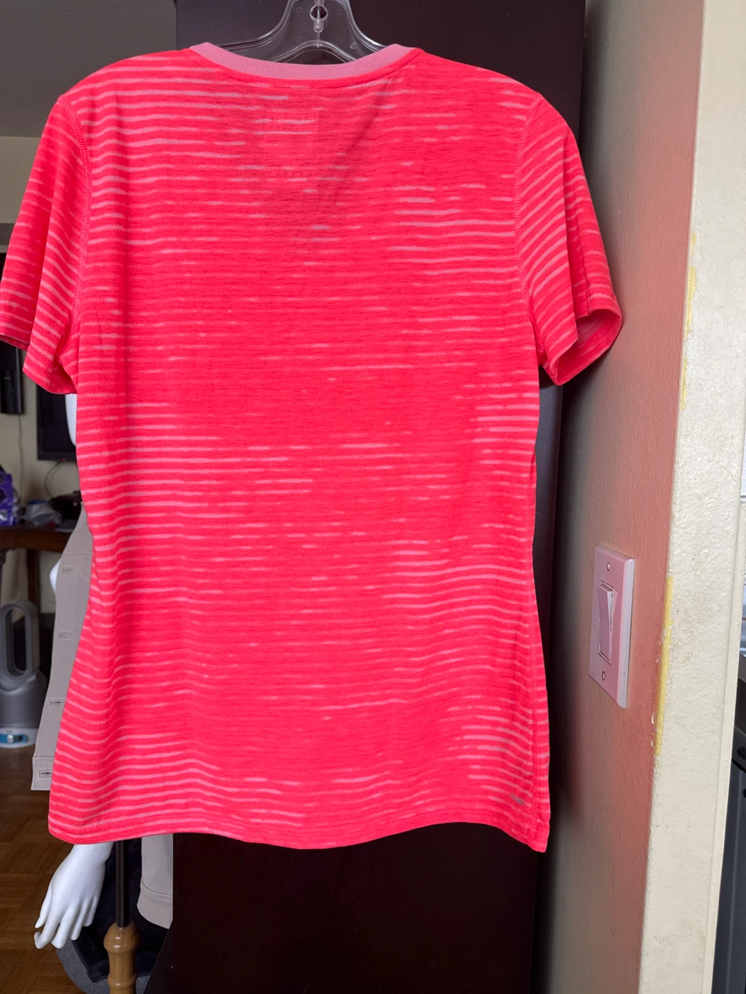Adidas Neon Pink Top Size L - photo 4