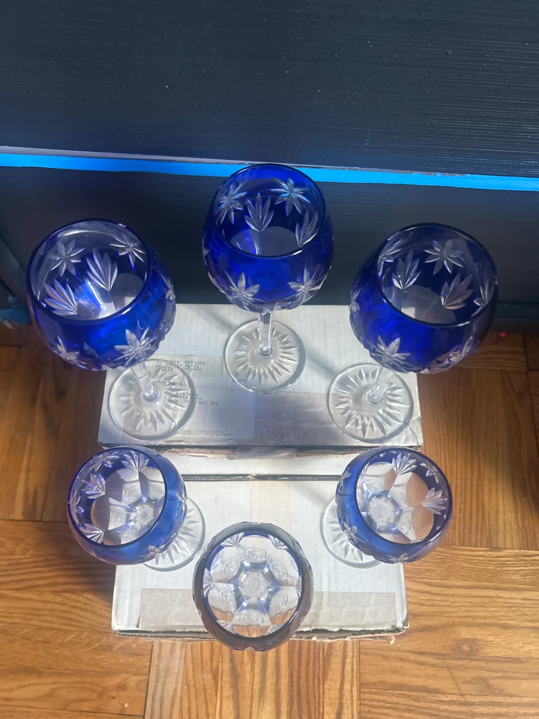 Set of 6 Cobalt Blue Crystal Wine Glasses - photo 3
