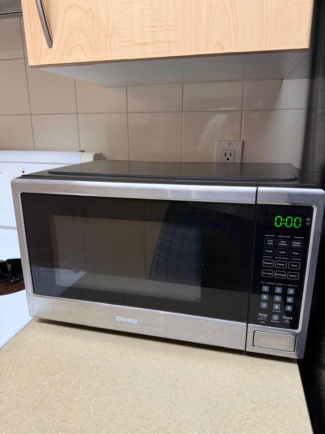 Danby 0.9 cu. ft. Microwave