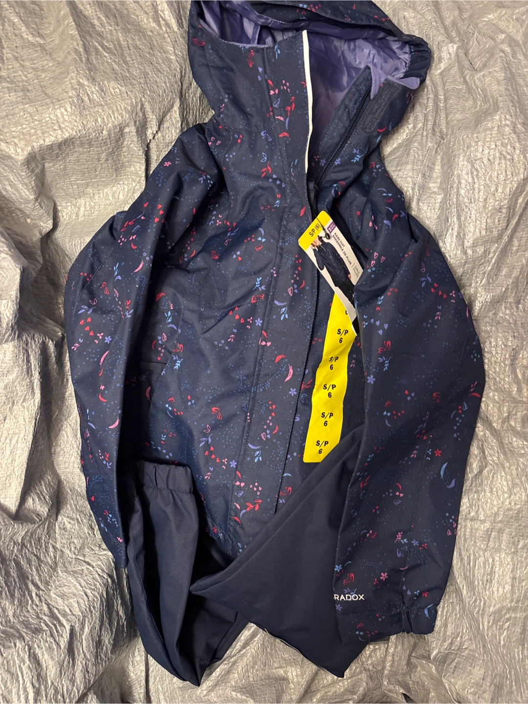 Paradox Girls Rain Suit - Size S/P (6)