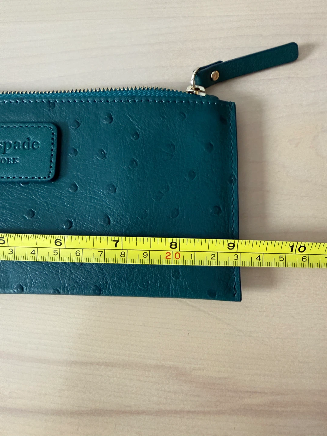 Kate Spade "Ostrich" Embossed Wristlet - photo 4