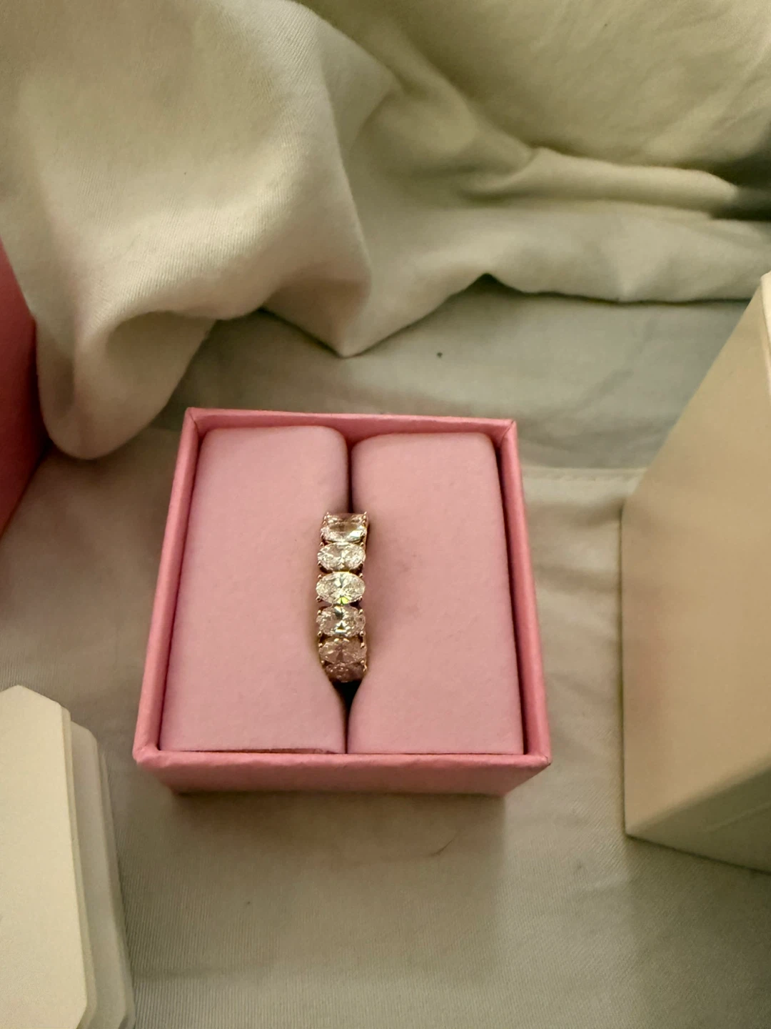 Swarovski Gold oval-cut diamond eternity band ring - photo 2