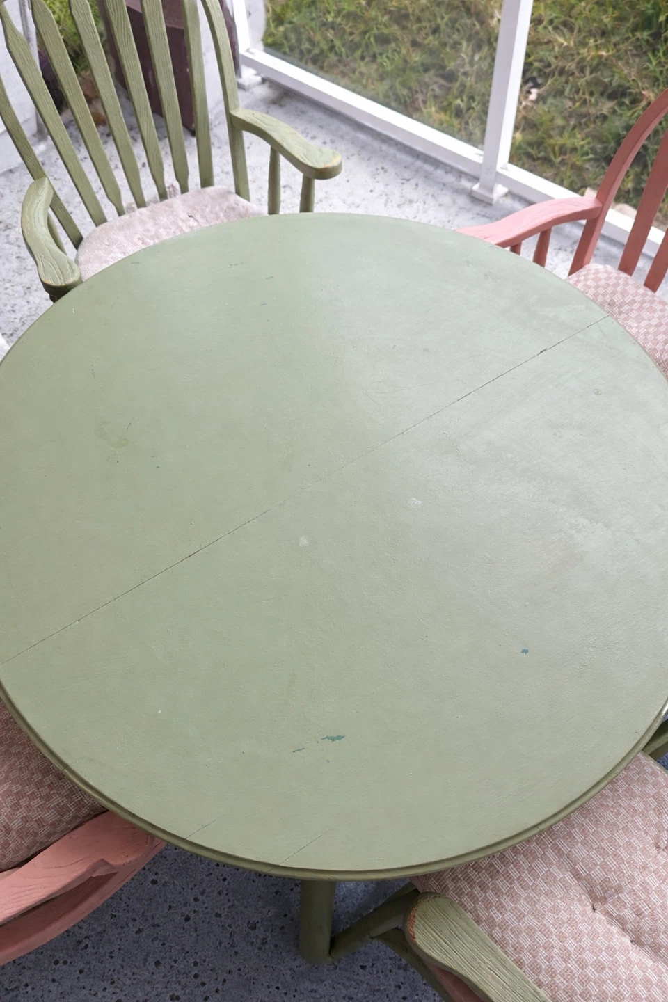 Round Table and Four Chairs Set