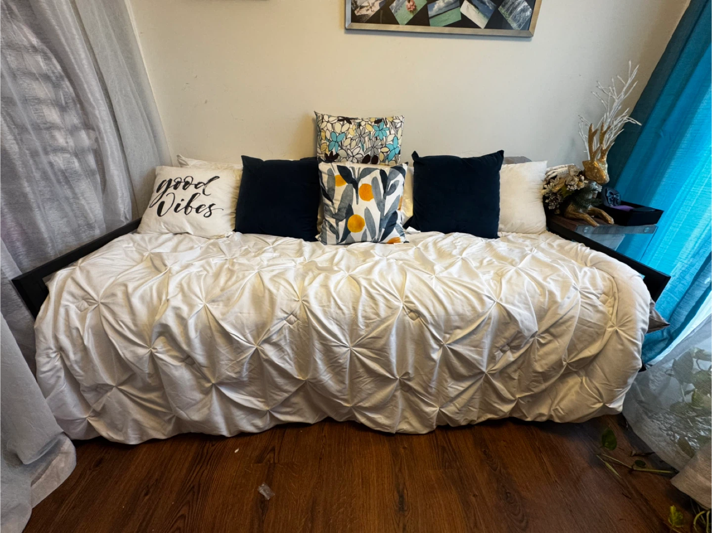 Black Metal Daybed Frame