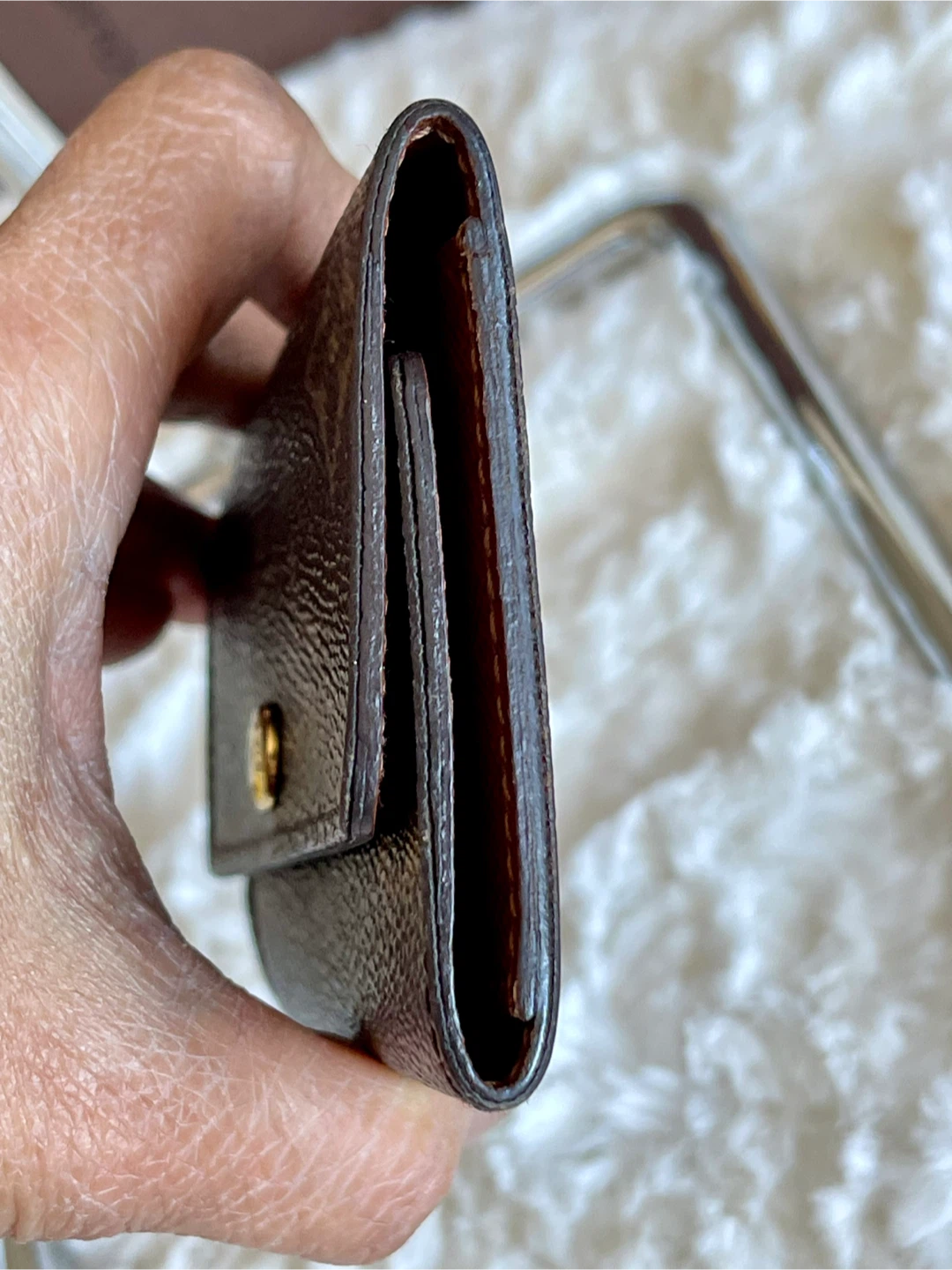 Louis Vuitton Monogram 6 Key Holder - photo 3