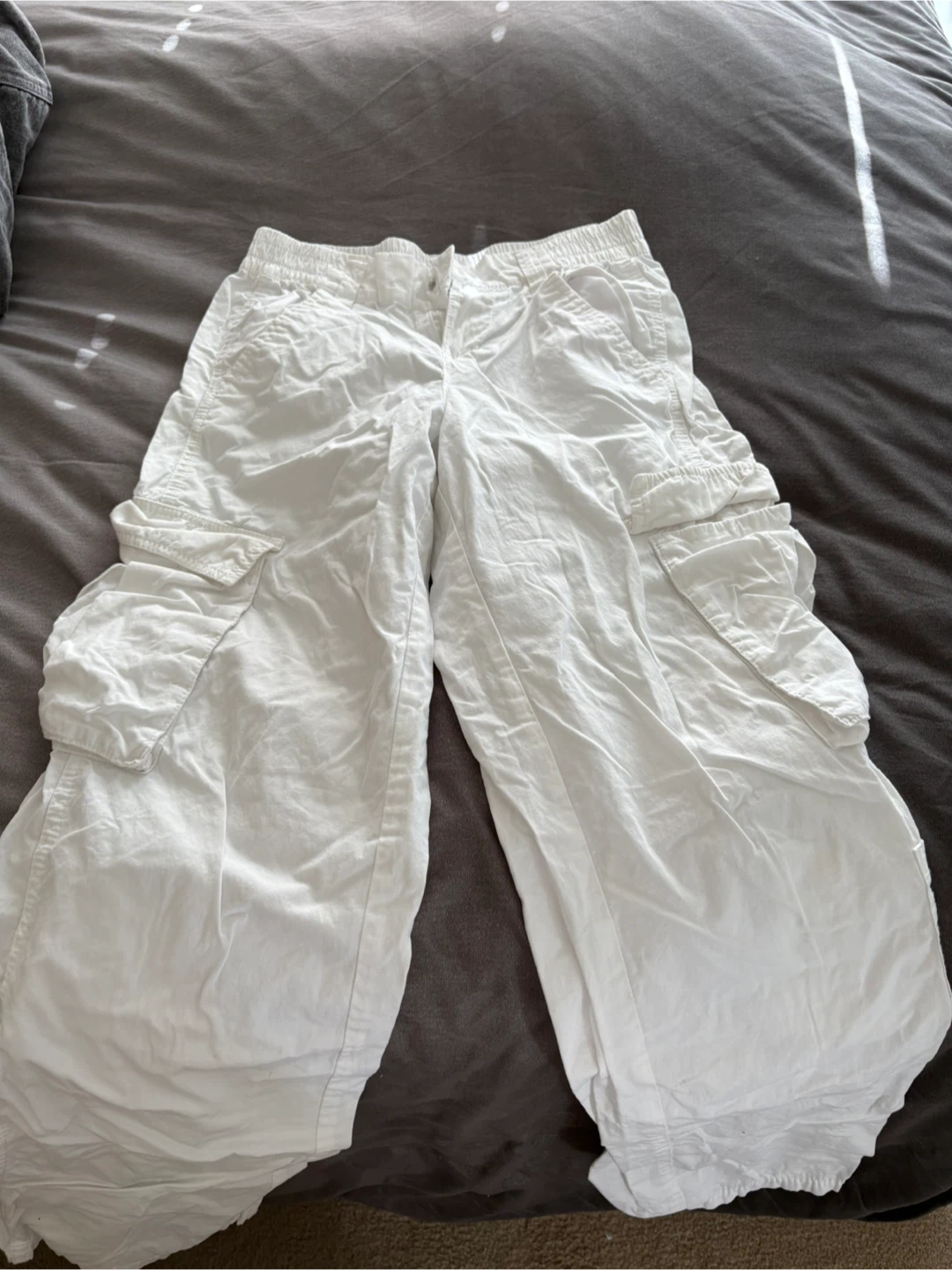 H&M Divided White Cargo Pants - photo 2