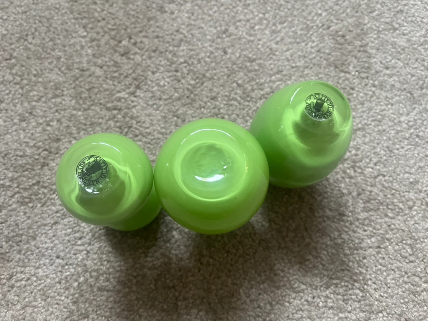 Set of 3 Green Glass Bud Vases - photo 3