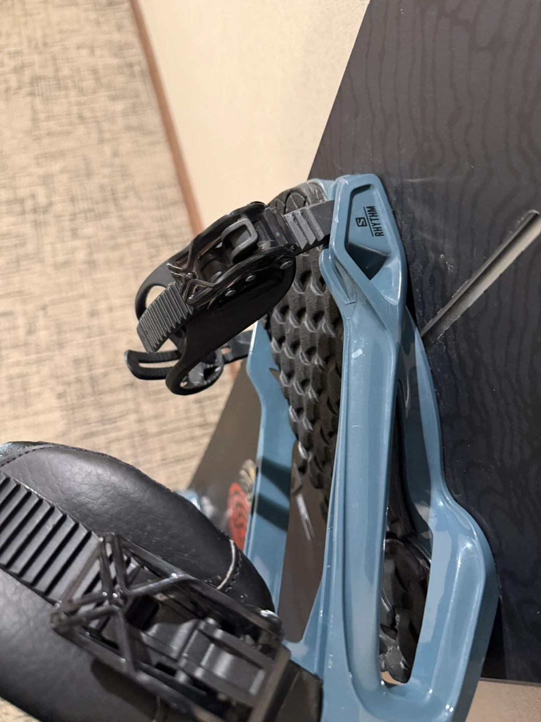 Burton Ripcord 159 Snowboard with Salomon Rhythm Bindings - photo 5