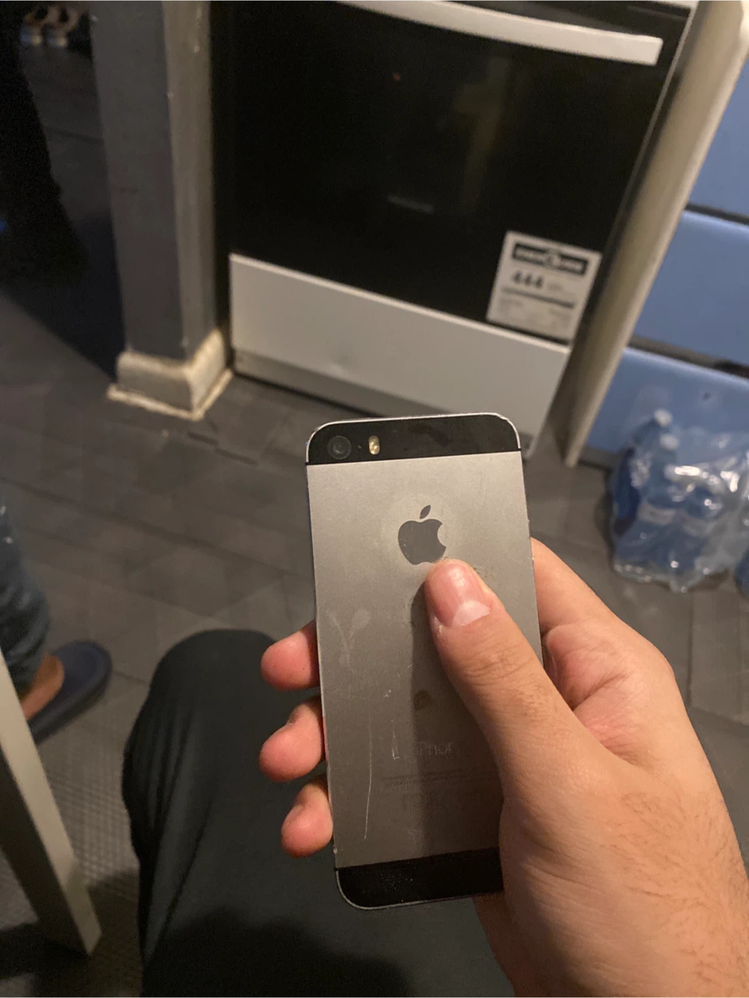 Apple iPhone 6 not working - photo 2